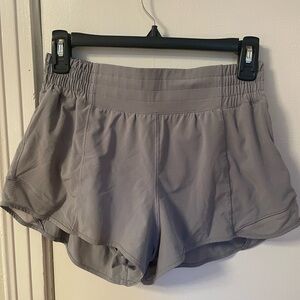 Lululemon Hotty Hot High-Rise Lined Short 2.5”